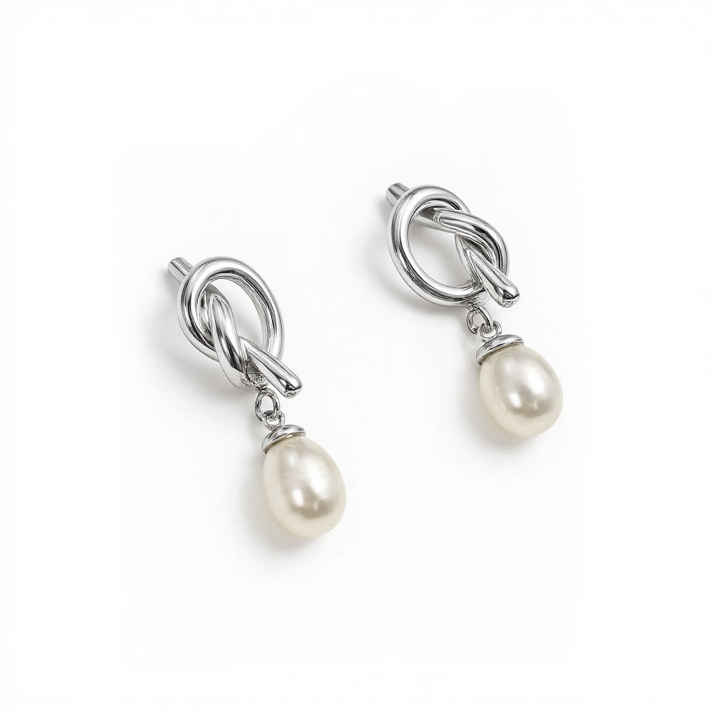 Knotted Pearl Earring